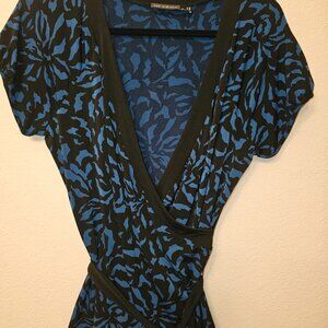 THE LIMITED MEDIUM TEAL BLUE AND BLACK BLOUSE WITH WRAP AROUND TIE